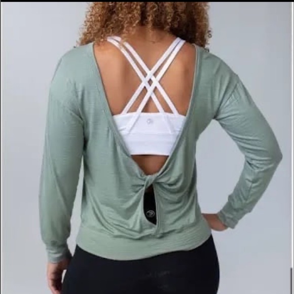 Savvi Top - Picture 1 of 1